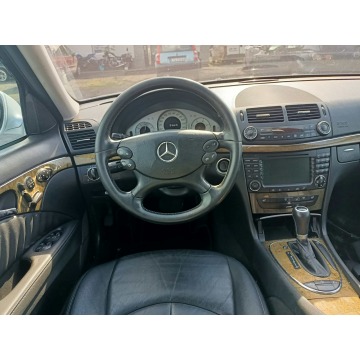 Mercedes - Benz E-klasa  Kombi 2007,  3.0 diesel, automat - Na sprzedaż za 7 950,00 zł - Tarnów - zdjęcie 7