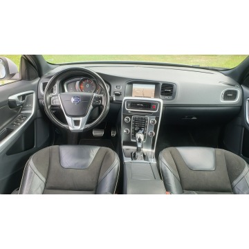 Volvo V60  Kombi 2017,  2.0 diesel, automat - Na sprzedaż za 47 999 zł - Chmielnik - zdjęcie 5