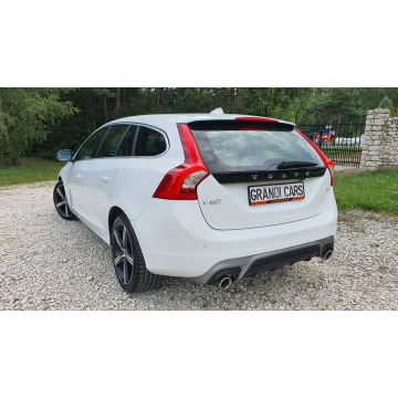 Volvo V60  Kombi 2017,  2.0 diesel, automat - Na sprzedaż za 47 999 zł - Chmielnik - zdjęcie 3