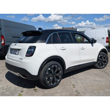 Fiat 600  SUV 2026,  1.2 benzyna, automat - Na sprzedaż za 101 900 zł - Piła - zdjęcie 3