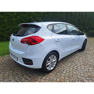 Kia Ceed  Hatchback 2016,  1.4 benzyna - Na sprzedaż za 24 900 zł - Siewierz - zdjęcie 4