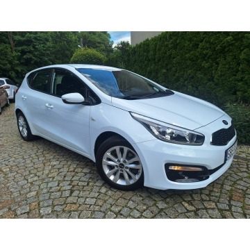 Kia Ceed  Hatchback 2016,  1.4 benzyna - Na sprzedaż za 24 900 zł - Siewierz - zdjęcie 3