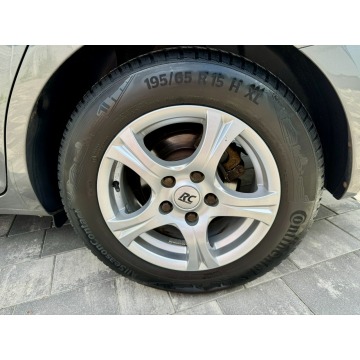 Kia Ceed  Kombi 2010,  1.6 benzyna - Na sprzedaż za 16 900 zł - Szerominek - zdjęcie 7