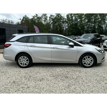 Opel Astra  Kombi 2016,  1.6 diesel - Na sprzedaż za 26 800 zł - Pęcice - zdjęcie 8