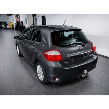 Toyota Auris  Hatchback 2012,  1.6 benzyna - Na sprzedaż za 28 000 zł - Sadlno - zdjęcie 2