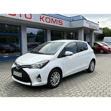 Toyota Yaris  Hatchback 2015,  1.3 benzyna - Na sprzedaż za 39 900 zł - Tarnowskie Góry - zdjęcie 2