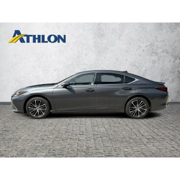Lexus ES  Sedan/Limuzyna 2023,  2.5 hybryda, automat - Na sprzedaż za 148 500 zł - Jawczyce - zdjęcie 2