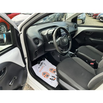 Toyota Aygo  Hatchback 2020,  1.0 benzyna+LPG - Na sprzedaż za 32 900 zł - Rydułtowy - zdjęcie 8