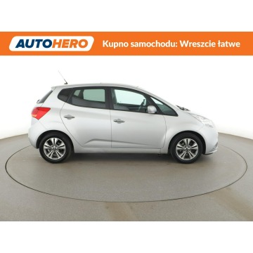 Kia Venga  Minivan/Van 2017,  1.6 benzyna, automat - Na sprzedaż za 46 900 zł - Warszawa - zdjęcie 9