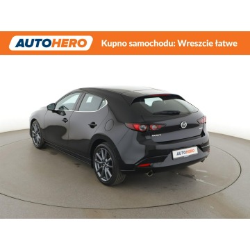 Mazda 3  Sedan/Limuzyna 2019,  2.0 benzyna - Na sprzedaż za 73 900 zł - Warszawa - zdjęcie 4