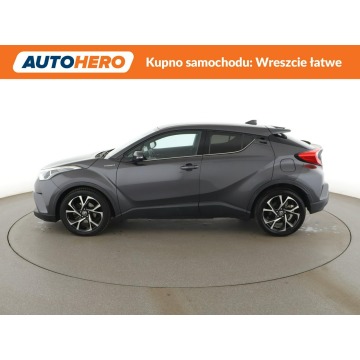 Toyota C-HR  SUV 2019,  1.8 hybryda, automat - Na sprzedaż za 76 900 zł - Warszawa - zdjęcie 2