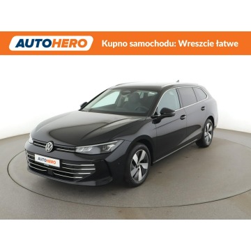Volkswagen Passat Variant - mHEV automat full LED virtual cocpit el. sterowanie i grzane fotele na