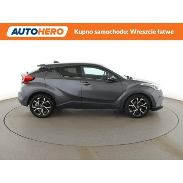 Toyota C-HR  SUV 2019,  1.8 hybryda, automat - Na sprzedaż za 76 900 zł - Warszawa - zdjęcie 9