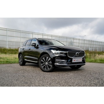 Volvo   SUV 2021,  2.0 benzyna, automat - Na sprzedaż za 154 900 zł - Warszawa - zdjęcie 3