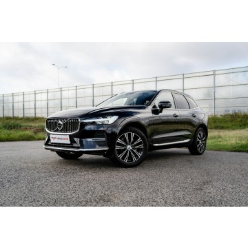 Volvo   SUV 2021,  2.0 benzyna, automat - Na sprzedaż za 154 900 zł - Warszawa - zdjęcie 1