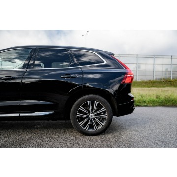 Volvo   SUV 2021,  2.0 benzyna, automat - Na sprzedaż za 154 900 zł - Warszawa - zdjęcie 12