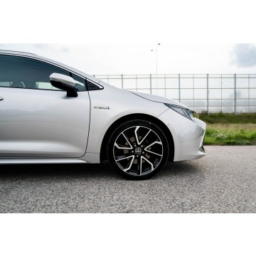 Toyota Corolla  Kombi 2020,  2.0 hybryda, automat - Na sprzedaż za 92 499 zł - Warszawa - zdjęcie 8