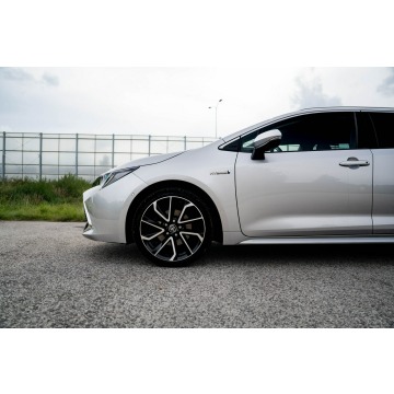 Toyota Corolla  Kombi 2020,  2.0 hybryda, automat - Na sprzedaż za 92 499 zł - Warszawa - zdjęcie 11