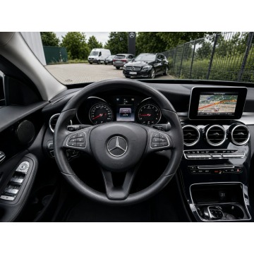Mercedes - Benz C-klasa  Sedan/Limuzyna 2018,  2.0 benzyna, automat - Na sprzedaż za 79 800 zł - Sadlno - zdjęcie 3