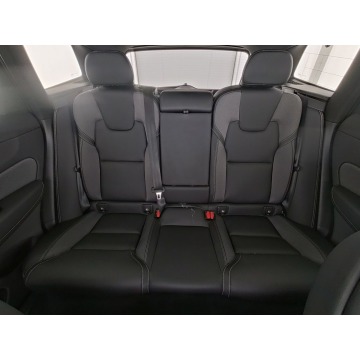 Volvo   SUV 2025,  2.0 hybryda, automat - Na sprzedaż za 224 900 zł - Tychy - zdjęcie 11