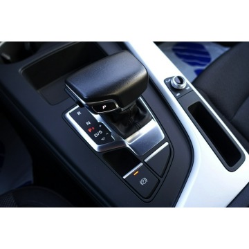 Audi A4  Sedan/Limuzyna 2023,  2.0 diesel, automat - Na sprzedaż za 107 800 zł - Pęcice - zdjęcie 8