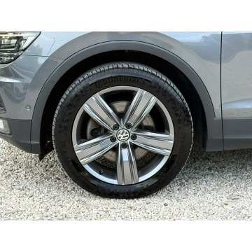 Volkswagen Tiguan Allspace  SUV 2019,  2.0 diesel, automat - Na sprzedaż za 105 900 zł - Pęcice - zdjęcie 9
