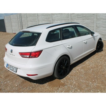 Seat Leon  Kombi 2019,  1.6 diesel - Na sprzedaż za 34 999 zł - Zielenin - zdjęcie 4