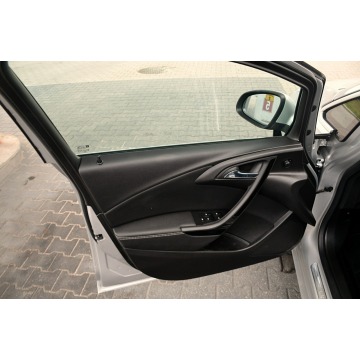 Opel Astra  Hatchback 2015,  1.4 benzyna - Na sprzedaż za 26 900 zł - Ostrów Mazowiecka - zdjęcie 12