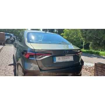 Toyota Corolla  Sedan/Limuzyna 2019,  1.8 hybryda, automat - Na sprzedaż za 55 900 zł - Gdańsk - zdjęcie 10