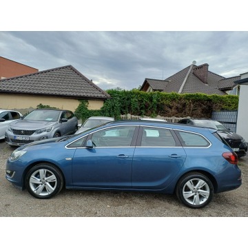Opel Astra  Kombi 2014,  1.4 benzyna - Na sprzedaż za 23 999 zł - Chrzanów - zdjęcie 4