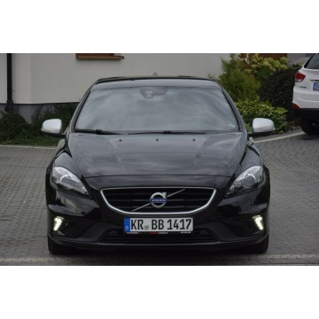 Volvo V40  Hatchback 2015,  2.0 diesel - Na sprzedaż za 32 900 zł - Majdan Sieniawski - zdjęcie 2