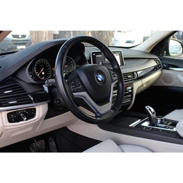 BMW X5  Terenowy 2018,  3.0 diesel, automat - Na sprzedaż za 194 900 zł - Warszawa - zdjęcie 4