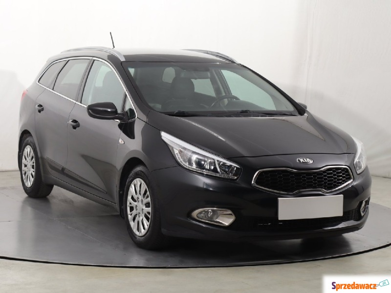 Kia Ceed  Kombi 2014,  1.6 benzyna - Na sprzedaż za 36 999 zł - Katowice