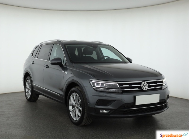 Volkswagen Tiguan  SUV 2018,  2.0 benzyna, automat - Na sprzedaż za 81 999 zł - Piaseczno