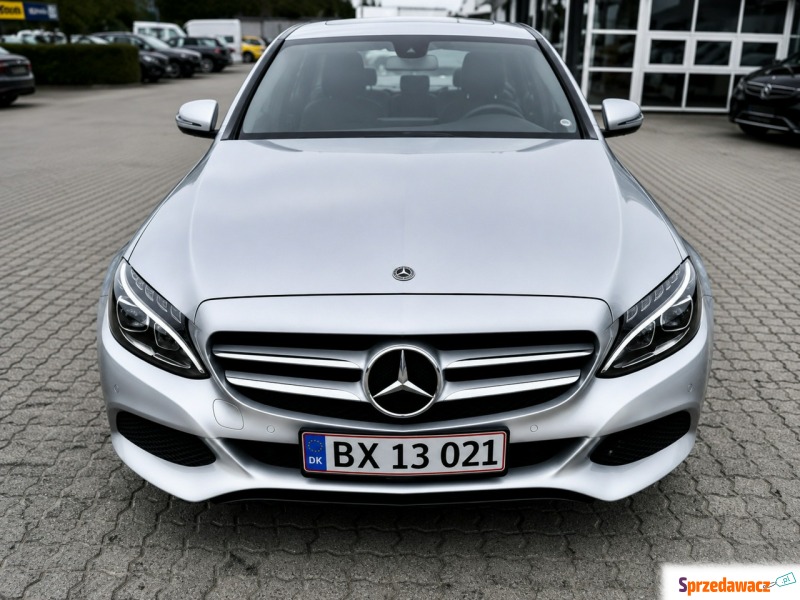 Mercedes - Benz C-klasa  Sedan/Limuzyna 2018,  2.0 benzyna, automat - Na sprzedaż za 79 800 zł - Sadlno