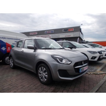 Suzuki Swift  Hatchback 2021 benzyna - Na sprzedaż za 46 700 zł - Dębica - zdjęcie 2