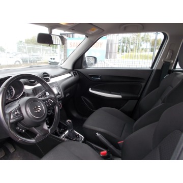 Suzuki Swift  Hatchback 2021 benzyna - Na sprzedaż za 46 700 zł - Dębica - zdjęcie 4