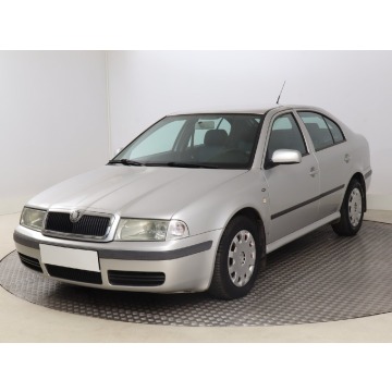 Skoda Octavia  Hatchback 2002,  1.9 diesel - Na sprzedaż za 5 999,00 zł - Bielany Wrocławskie - zdjęcie 3