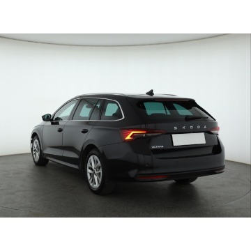Skoda Octavia  Kombi 2025,  1.5 benzyna, automat - Na sprzedaż za 107 999 zł - Piaseczno - zdjęcie 5
