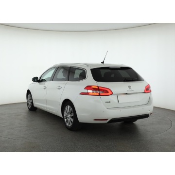 Peugeot 308  Kombi 2019,  1.2 benzyna, automat - Na sprzedaż za 29 999 zł - Piaseczno - zdjęcie 5