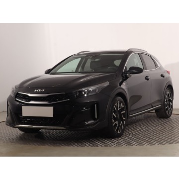 Kia   Hatchback 2024,  1.5 benzyna, automat - Na sprzedaż za 89 999 zł - Katowice - zdjęcie 3
