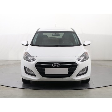 Hyundai i30  Kombi 2017,  1.6 diesel, automat - Na sprzedaż za 29 999 zł - Katowice - zdjęcie 2