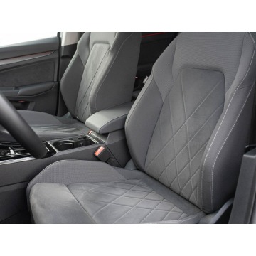 Volkswagen Golf  Hatchback 2023,  1.5 benzyna, automat - Na sprzedaż za 99 850 zł - Pępowo - zdjęcie 11
