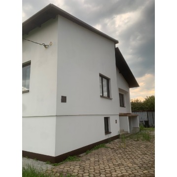 Sprzedam dom Wadowice -  wolnostojący parterowy,  pow.  226 m2,  działka:   830 m2 - zdjęcie 2