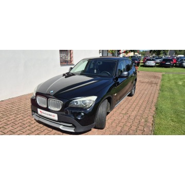 BMW X1  SUV 2010,  2.0 diesel, automat - Na sprzedaż za 32 800 zł - Paproć - zdjęcie 3