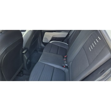 Kia Stonic  Hatchback 2019,  1.4 benzyna, automat - Na sprzedaż za 51 800 zł - Paproć - zdjęcie 9