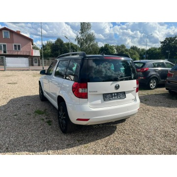 Skoda Yeti  SUV 2015,  2.0 diesel, automat - Na sprzedaż za 36 500 zł - Białogard - zdjęcie 6