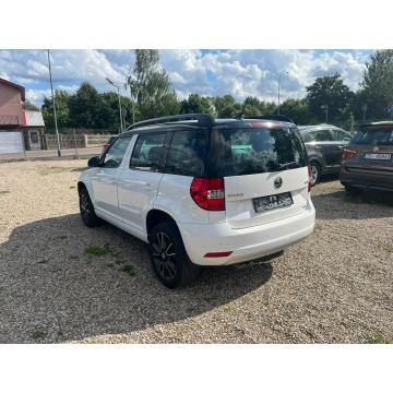 Skoda Yeti  SUV 2015,  2.0 diesel, automat - Na sprzedaż za 36 500 zł - Białogard - zdjęcie 7