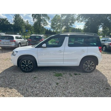 Skoda Yeti  SUV 2015,  2.0 diesel, automat - Na sprzedaż za 36 500 zł - Białogard - zdjęcie 12