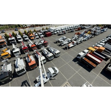 Mercedes - Benz Sprinter 2008,  2.1 diesel - Na sprzedaż za 239 850 zł - Widełki - zdjęcie 2